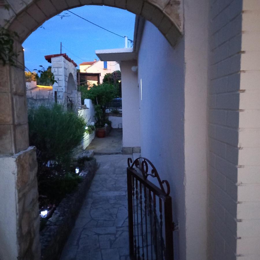 Kuca Za Odmor Skalina - Sea View Βίλα Splitska Εξωτερικό φωτογραφία